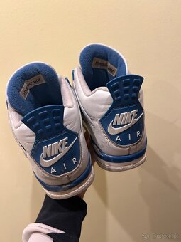 Air Jordan 4 Retro - 2