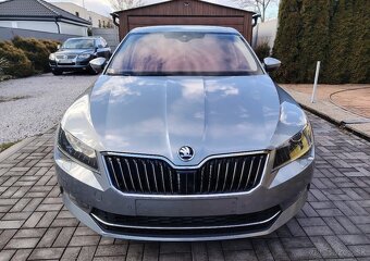 Škoda Superb Combi 2.0 TDI 110kW Elegance M6 2017 - 2