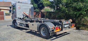 Volvo FL 240 Hákový nosič kontajnerov - 2