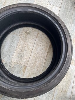 245/35 R19 letne pneu - 2