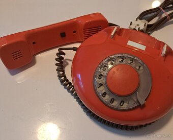 Retro tel+žehlička. - 2