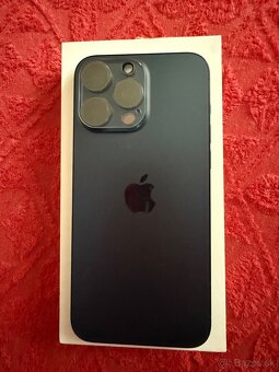 Iphone 15 pro max 1 TB modry v zaruke pouzity par dni - 2
