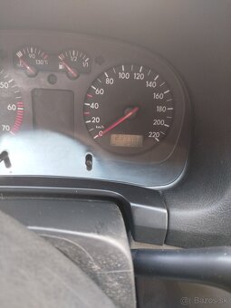 Predám VW golf 1.4 benzín - 2