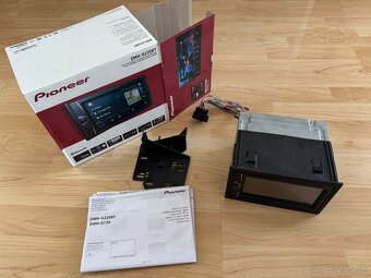 Pioneer DMH-G220BT - 2