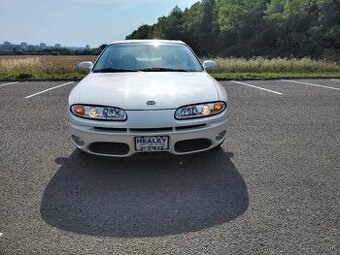 Oldsmobile Aurora - 2