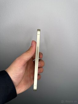 Zadný housing - iPhone 15 - 2