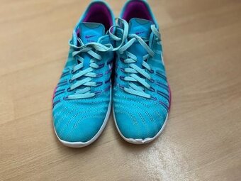 dámske tenisky Nike free tr6 vel. 38 - 2