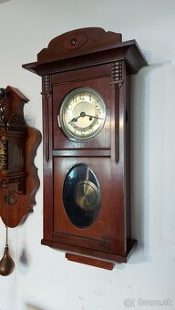 Predám funkčné starožitné hodiny DUFA polbicie dvojton - 2