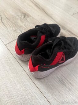 Detské tenisky reebook  vel.29 - 2