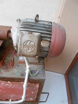 Štiepačka na drevo - 2