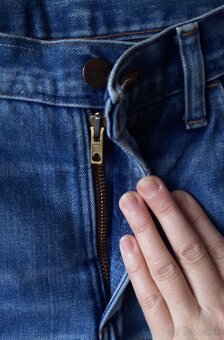 Dámske bledomodré retro džínsy - 2