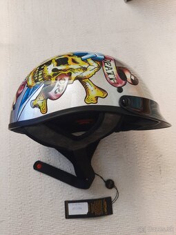 Predám helmu zn ED HARDY - 2