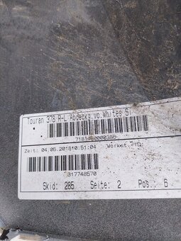 Predný nárazník VW Touran - 2