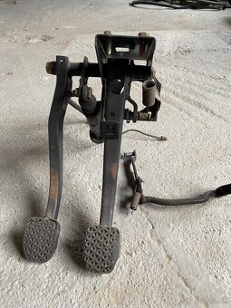 Bmw e30 pedálovka - 2