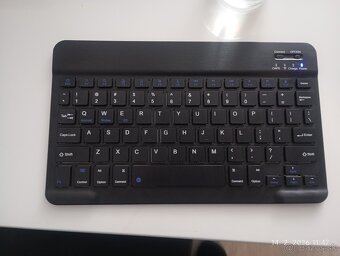Bluetooth klávesnica - 2