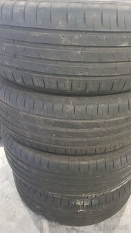 Letná sada Goodyear EfficientGrip Performance 215/55 R17 94V - 2