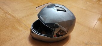 Prilba na motorku - 2