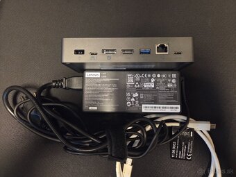 LENOVO ThinkPad Dock Thunderbolt 3 Essential + 135W adaptér - 2
