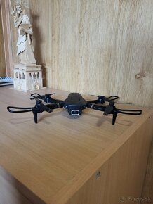 Dron V4 RC Wifi 2×1080p app video - 2