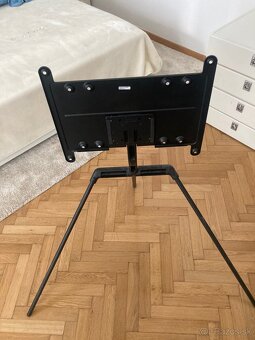 Samsung stojan na TV Frame - 2