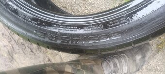 265/45R21 - 2
