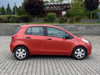 Toyota Yaris 1.3 Benzin - 2