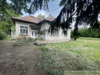 Rodinný dom v pôvodnom stave na polosamote len 5 km od vyh - 2