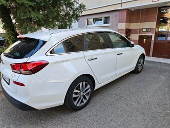 Hyundai i30 1.4tgdi 105000km - 2