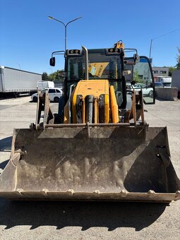Terex TLB 890 - 2