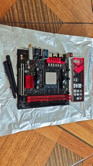 ASRock Fatal1ty AB350 Gaming-ITX/ac + AMD Ryzen 1700X - 2