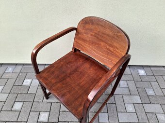 Unikátní celodřevěné křeslo TATRA po renovaci - 2