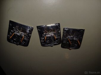 Predám prvý ty capicovych odznakov slovensky stat - 2