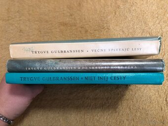 Séria Večne spievajú lesy - 2