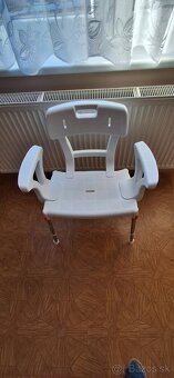 Sprchovacia stolička NOVÁ - 2