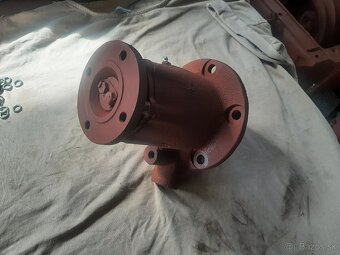 Repasovaná vodná pumpa na Škodu 30 - 2