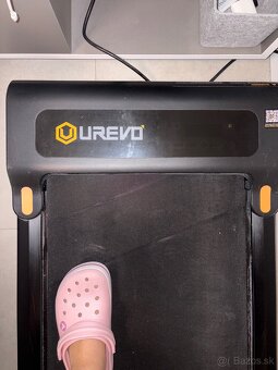 Urevo Spacewalk chodiaci pás - 2