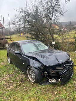 BMW e90 318d rozpredám - 2