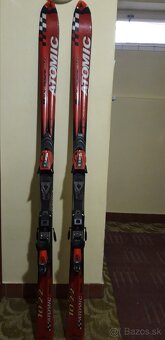 Predám lyže Atomic Beta Race carbon s palicami. - 2