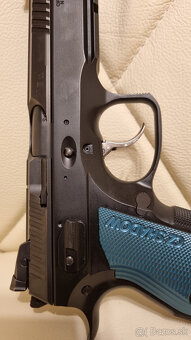 CZ Shadow 2 Black - 2
