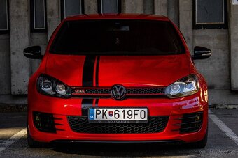 Volkswagen Golf 2.0 TFSI GTI DSG - 2