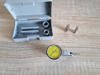 Predám centrovacie hodinky - 0.01 mm stovkové - pačkové - 2