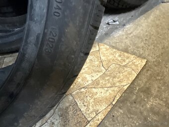 225/40 r18 - 2