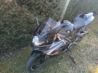 Suzuki GSXR 600 - K6 (2006 ročník) - 2