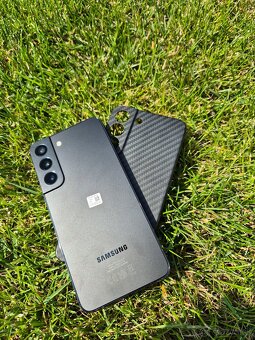 Samsung Galaxy S22 - 2