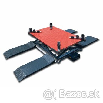 PNEUSERVIS ZDVIHAK 2500 kg ROK-2012 - 2