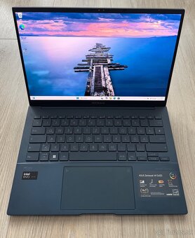 Asus Zenbook 14 Oled UX3405MA - 2