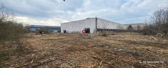 Pozemok na predaj – 8 216 m² – s čiastočne postaveným skelet - 2