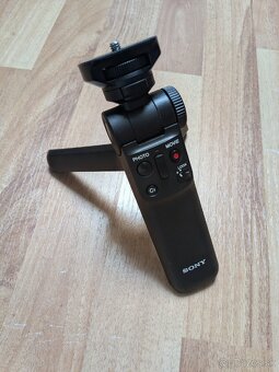 SONY VPT2BT Shooting Grip with remote control - 2
