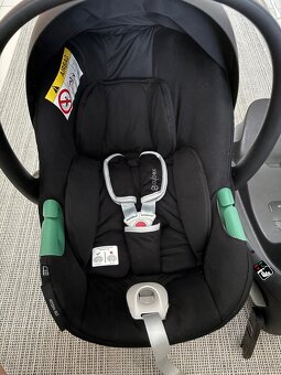Cybex Aton B2 i-size + base one ISOFIX - 2