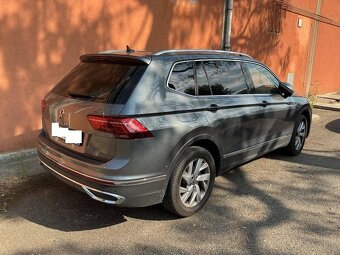 Volkswagen Tiguan Allspace 2.0 TDI Elegance R-Line - 2